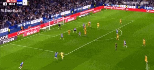 波尔图2-2法马利康多赛一场领先葡体5分，皮涅罗绝平