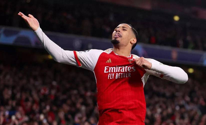 阿森纳换人，萨利巴替补登场换下疑似受伤的加布里埃尔